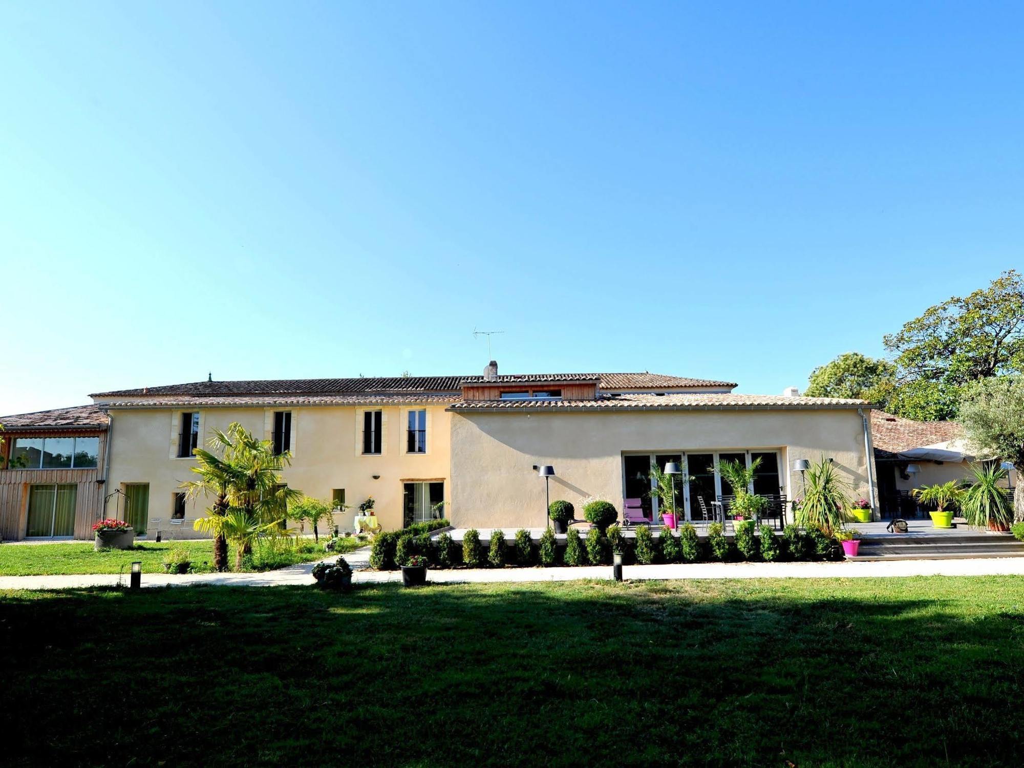 Logis- Hotel Spa Restaurant L'Epicurial Saint-Pey-de-Castets Exteriér fotografie